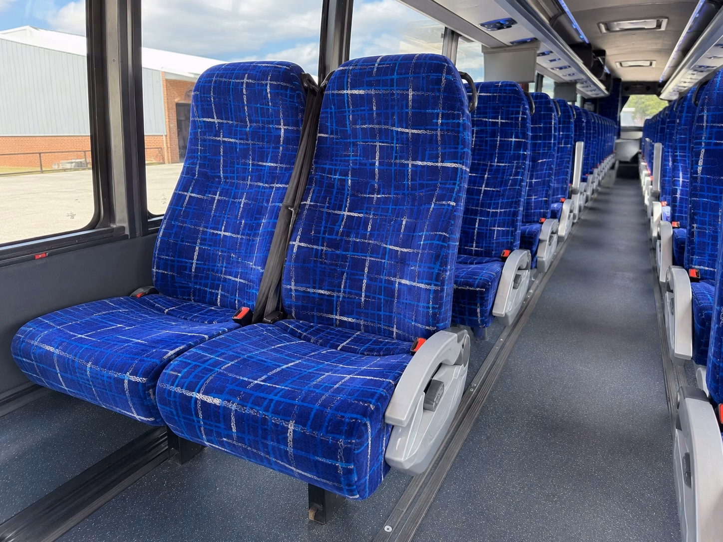 levi s stadium charter bus rentals for 49ers games